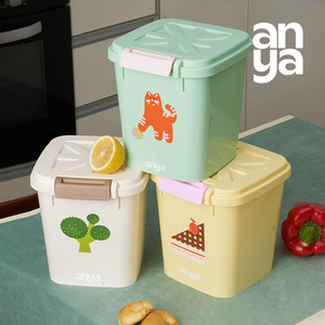 حاوية تخزين الأرز ANYA الملونة بأسلوب كلاسيكي سعة <span class=keywords><strong>2</strong></span> كجم مصنوعة من البولي بروبيلين والسيليكون مقاومة للماء مع غطاء متين خالية من مادة BPA محكمة الإغلاق وآمنة للطعام للاستخدام المنزلي - Product Image 1