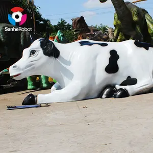 Outdoor Garden Life Size Animatronic Attractive Fiberglass Cow Statue