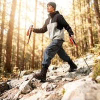 3K Karbon Fiber Ultra Hafif Katlanabilir Trekking Batonu, EVA Saplı, Dağ Yürüyüşü ve Koşusu için Ayarlanabilir Uzunlukta - Fabrika OEM/ODM