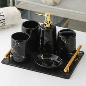 Porte-brosse à dents en céramique or et blanc <span class=keywords><strong>de</strong></span> luxe et distributeur <span class=keywords><strong>de</strong></span> savon ensemble Art déco hôtel <span class=keywords><strong>salle</strong></span> <span class=keywords><strong>de</strong></span> <span class=keywords><strong>bain</strong></span> décor fournitures pour usage domestique - Product Image 4