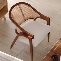 Fauteuil en bois de chêne massif avec dossier au design nordique en rotin véritable Chaises de salle à manger en canne française pour restaurant café