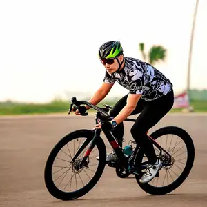 नई डिजाइन डिस्क ब्रेक सड़क बाइक पूर्ण कार्बन फाइबर सड़क साइकिल