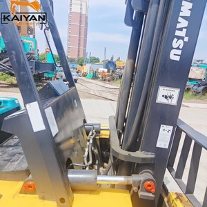 รถยกดีเซลญี่ปุ่นยี่ห้อโคมัตสุ รุ่น FD70-6 ขนาด 7 ตัน พร้อมชุดเปลี่ยนทิศทางไฮดรอลิก  เสากระโดงสองตอน เครื่องยนต์เดิม ยางตัน - Product Image 5
