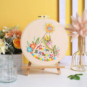 Nouveau kit de broderie DIY en coton fait main Joyeux <span class=keywords><strong>Anniversaire</strong></span>, motif gâteau, bougies et feux <span class=keywords><strong>d</strong></span>'artifice, pour <span class=keywords><strong>d</strong></span>écoration murale, de table, de fête à domicile et cadeau - Product Image 6