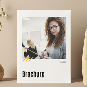 Folleto cuadrado Folleto Anuncio promocional Libros a todo color Catálogos Servicio <span class=keywords><strong>de</strong></span> impresión digital Fábrica <span class=keywords><strong>de</strong></span> alta calidad - Product Image 1