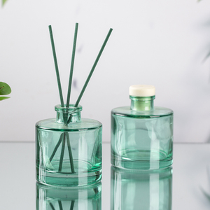 Wholesale Customized 100ml Customized Empty Reed <strong>Diffuser</strong> Glass Bottle <strong>With</strong> <strong>Stick</strong> and Cap - Product Image 3