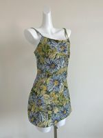 OUDINA Nouvelle Robe Courte de Soirée Élégante et Tendance, Dos Nu, Col Halter, à Paillettes, Motif Floral, Taille Haute, Coupe Trapèze, pour Anniversaire
