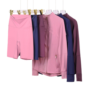 Conjuntos Deportivos de 2 Piezas para Mujer, Logotipo Personalizado, Ropa Deportiva Femenina, Chaqueta con Cremallera de Manga Larga y Pantalones Cortos, Conjuntos de Yoga - Product Image 3