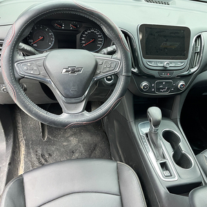 Chevrolet Equinox <span class=keywords><strong>2021</strong></span> 535T Chijie Edition d'occasion, SUV essence à conduite à gauche avec sièges en tissu, pneus R17, intérieur foncé – Meilleur prix pour stock disponible - Product Image 5