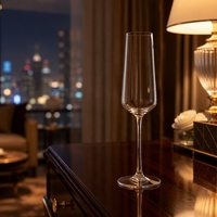 Verre à champagne exquis de 235 ml pour souvenirs de mariage, événements nuptiaux et programmes de cadeaux personnalisés, base robuste pour les mariages sur yacht