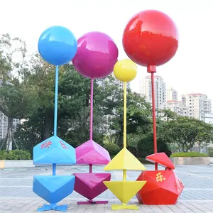 Escultura de globo de plástico de fibra de vidrio pintado al aire libre, decoración de paisaje comercial, tienda, centro comercial, parque de atracciones