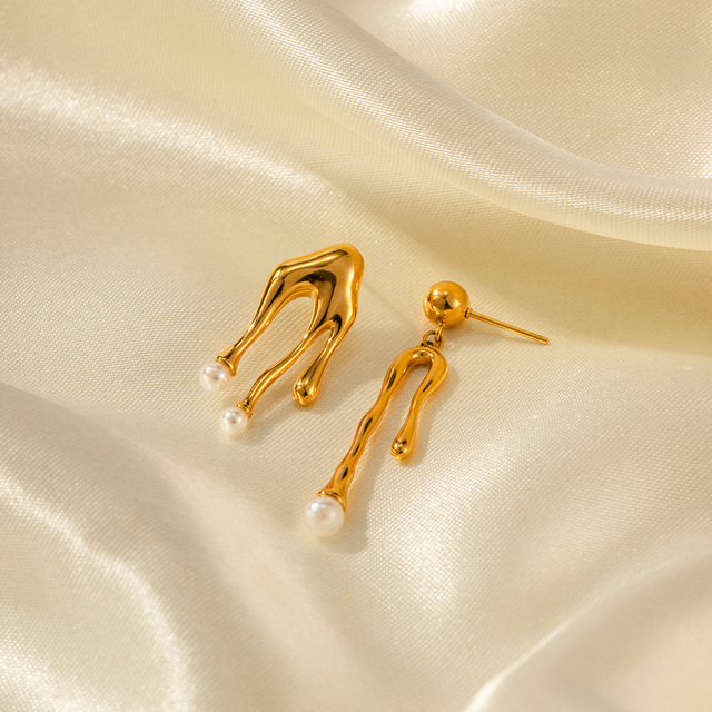 European and American Design Sense of Irregular Earrings 18k Gold Stainless Steel Pearl Liquid Titanium Steel Earrings