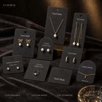 Maßgefertigte YINWO Bogenförmige Geprägte Schmuck-Papierkarten OEM ODM Fabrik Großhandel Gestanzte Kundenspezifische Form Kostenloses Design Über 1000 Stück Branding