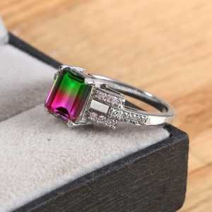 Bague de fiançailles en tourmaline pastèque taille émeraude, style Art Déco vintage, avec pierre précieuse bicolore, empilable, cadeau pour femme - Product Image 2