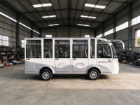 Bus électrique de tourisme 8 places avec portes, 72V 4KW, autonomie 80-100km, navette fermée pour l'Europe, les hôtels et les centres de villégiature
