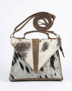 Sac à bandoulière triangulaire en cuir de vachette avec sangle réglable, style bohème, usage quotidien, toutes saisons - Product Image 1