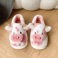 ODM Vente en gros Nouveauté Hiver Chaussons d'intérieur chauds en coton et peluche motif vache mignonne, Chaussons de maison doux en fourrure plate pour chambre à coucher