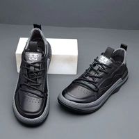 Sneakers en cuir véritable personnalisées avec logo, collection printemps, sneakers blanches tendance et polyvalentes, respirantes, désodorisantes, décontractées