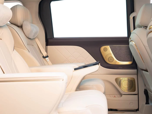 Voyah Dreamer 2025 PHEV 4WD Edizione Premium Qiankun, MPV 5 Porte 7 Posti, Plug-in, Autonomia NEDC 700km, 405kW - Product Image 5