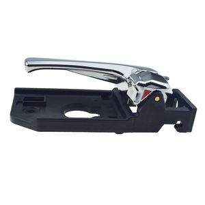 Manija Interior de Puerta Delantera Izquierda Cromada para <span class=keywords><strong>Kia</strong></span> <span class=keywords><strong>Carnival</strong></span> VQ Sedona 2006-2014 - Product Image 5