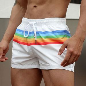 Shorts de bain décontractés pour hommes, motif arc-en-ciel, en tissu non tissé, séchage rapide, pour la course et la gym - Product Image 1