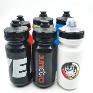 Borraccia Sportiva per Bicicletta da 600ml 700ml con Logo Personalizzato all'Ingrosso, Borraccia Spremibile per Ciclismo di Grado Alimentare Senza BPA - Product Image 4