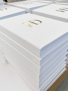 <span class=keywords><strong>Caja</strong></span> <span class=keywords><strong>de</strong></span> terciopelo con monograma <span class=keywords><strong>de</strong></span> lámina dorada para invitaciones <span class=keywords><strong>de</strong></span> boda, <span class=keywords><strong>caja</strong></span> <span class=keywords><strong>de</strong></span> recuerdo personalizada, invitación <span class=keywords><strong>de</strong></span> bricolaje - Product Image 3