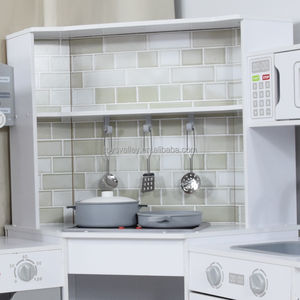 Jouets de cuisine en <span class=keywords><strong>bois</strong></span> Toys Valley pour enfants de 2 à 13 ans avec cuisinière à induction sonore et machine à glaçons - Product Image 2