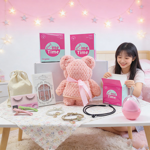 Kit de produits tout-en-un pour la gestion des règles : Pochette à serviettes hygiéniques économique pour filles, coffret cadeau pour femmes - Product Image 4