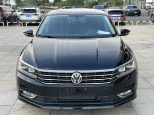 Volkswagen <span class=keywords><strong>Passat</strong></span> <span class=keywords><strong>2017</strong></span> 330TSI DSG Honor Version Usata, Berlina a Benzina di Medie Dimensioni Economica per Esportazione Globale e Concessionari - Auto di Seconda Mano - Product Image 2