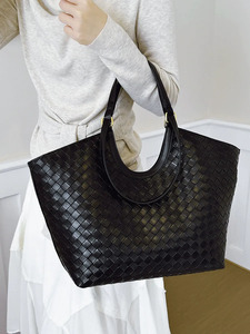 Geweven leren draagtas Grote capaciteit Shopper Handtas Diagonaal Lattice Weave Gouden Ringhandvat Dames Strandwerk tas - Product Image 5