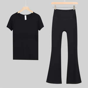 Set sportivo da <span class=keywords><strong>donna</strong></span> con tecnologia personalizzata e traspirante per il Fitness t-shirt pantaloni a zampa di mare in tinta unita per lo Yoga e lo Yoga - Product Image 3