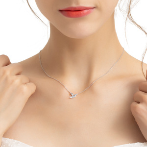 Origami Crane Necklace Silver Geometric Design Clavicle Chain Minimalist Jewelry Everyday Wear - Product Image 2