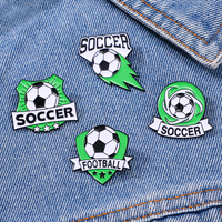 Épinglette de football, broche sportive, badge décoratif pour hommes, pour veste en jean et sac à dos, épinglette de supporter personnalisée en métal émaillé vert, épinglette de football en émail