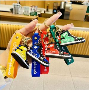Nouveau Porte-clés Créatif en forme de Chaussures de Basketball, pour Clés de Voiture, Sac à Téléphone, Cadeau pour Hommes Fans de Sport - Product Image 1