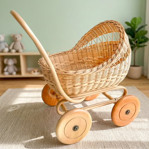 Cochecito de muñeco de ratán de madera de 4 Patas. Muebles de mimbre para niños, juguetes infantiles, cunas de muñecas al mejor precio en Vietnam - Product Image 3