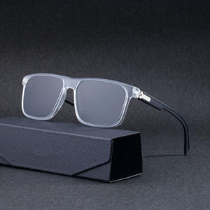 Nouvelles lunettes de soleil polarisées à monture carrée pour hommes, protection UV400, classe 2, lentilles TAC, monture en plastique et métal, couleur noire - Product Image 2