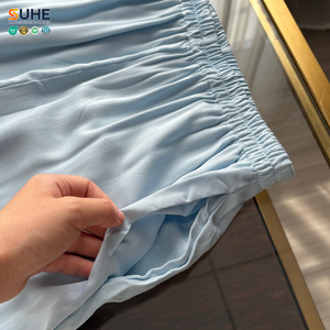 ชุดนอนผู้หญิง SUHE ผ้าวิสโคส 100% ทอเนื้อนุ่ม ใส่สบาย แขนระบาย แขนยาว คอวี ปิดด้วยเชือกผูก สีพื้น เหมาะสำหรับฤดูร้อน - Product Image 6