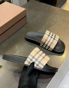 2026 Ciabatte di Design Personalizzabili con LOGO, di Tendenza, di Alta Qualità, <span class=keywords><strong>da</strong></span> <span class=keywords><strong>Spiaggia</strong></span>, <span class=keywords><strong>Scarpe</strong></span> Casual <span class=keywords><strong>da</strong></span> Passeggio a Quadri <span class=keywords><strong>da</strong></span> <span class=keywords><strong>Uomo</strong></span> e Donna - Product Image 3