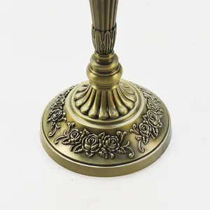Foryoudecor Herbruikbare Aluminium Premium Koninklijke Vintage Bronzen Gouden Dinerkaarsenhouder Met Meerdere Armen Gebruikt Voor Bruiloftsdeel