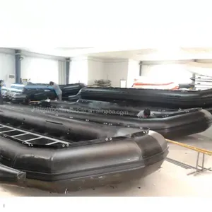 Perahu memancing tiup lantai kayu lapis terbesar Hitam 9 meter dengan mesin