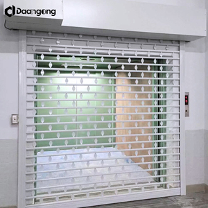 Grilles <span class=keywords><strong>de</strong></span> <span class=keywords><strong>sécurité</strong></span> rétractables <span class=keywords><strong>pour</strong></span> portes commerciales, protection après heures d'ouverture - Product Image 6