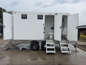 Unité <span class=keywords><strong>de</strong></span> toilettes et <span class=keywords><strong>de</strong></span> douche <span class=keywords><strong>de</strong></span> luxe sur mesure Cogsun, remorque <span class=keywords><strong>de</strong></span> toilettes autonome pour la plage. - Product Image 1