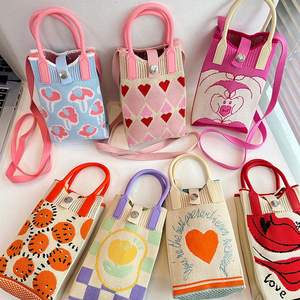 Sac à main tricoté pour téléphone portable, mini sac à bandoulière en forme de cœur pour femme, sac à main d'amour, pochette et sac à main - Product Image 1