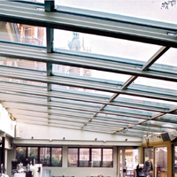 Fabricant OEM conception automatique électrique rétractable coulissant verre évent fenêtre lucarne système de toit pour patio véranda