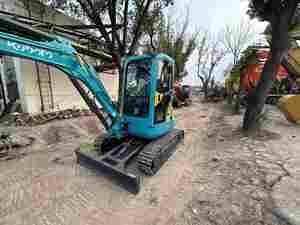 Mini-excavatrice d'occasion de grande marque U35 du Japon en excellent état, 3,5 tonnes, petite et économique, à vendre - Product Image 6