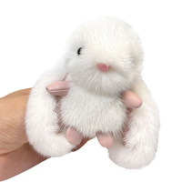 YHY Adorable porte-clés lapin en peluche imitation fourrure de castor, idéal comme cadeau d'anniversaire