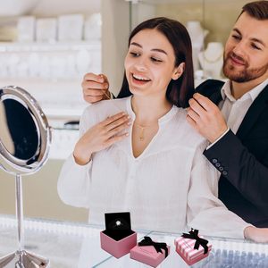Cajas de Regalo para Joyería, Caja de Regalo Cuadrada Rosa de Cartón para Exhibición de Anillos, Broches, Pendientes, Rosa <span class=keywords><strong>con</strong></span> Rayas Blancas - Product Image 2
