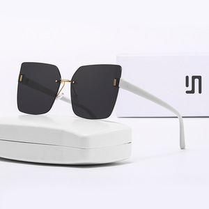 Nuevas gafas de sol sin marco para mujer, lentes negras de PC, protección Uv400, estilo coreano, diseño Retro moderno - Product Image 6