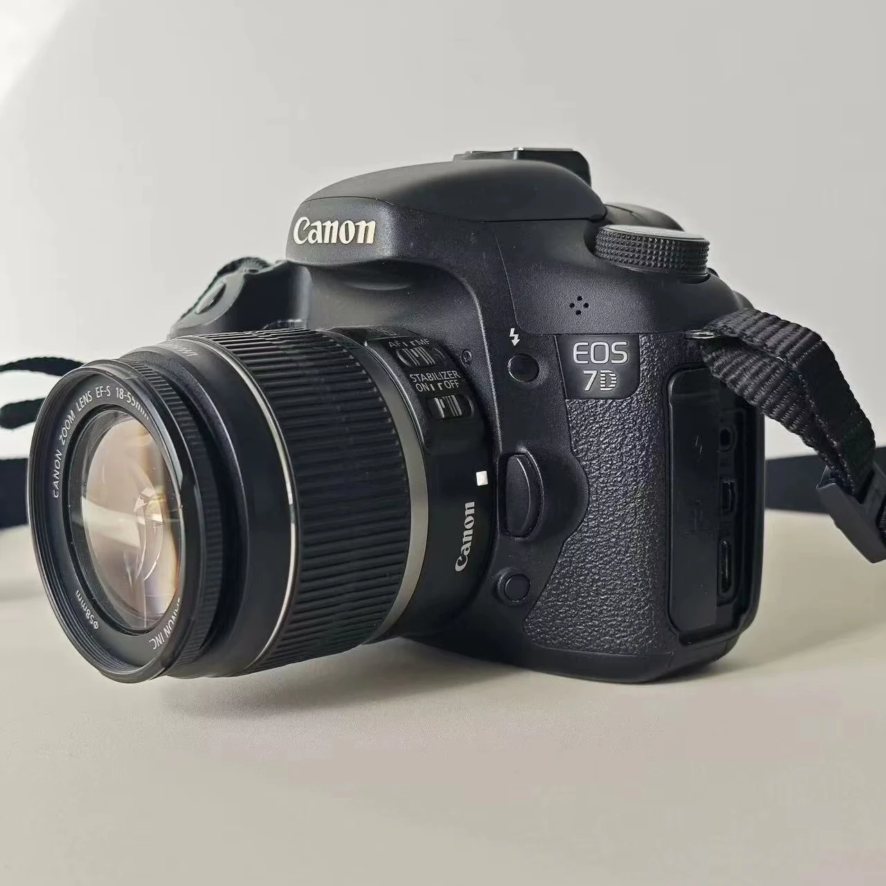 USD264 Kit=USD176 EOS 7D+USD88 <strong>lens</strong> <strong>18</strong>-<strong>55mm</strong> Canons Original Second Hand Digital Camera SLR <strong>Lens</strong>